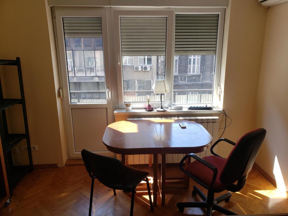 Private Cozy Room 2 With Shared Kitchen In Appartment Belgrad Exterior foto