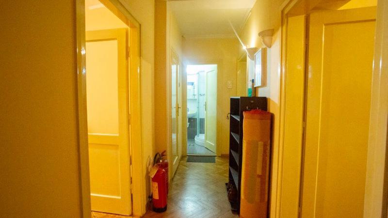 Private Cozy Room 2 With Shared Kitchen In Appartment Belgrad Exterior foto